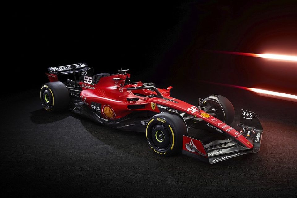Tutte le caratteristiche della nuova Ferrari